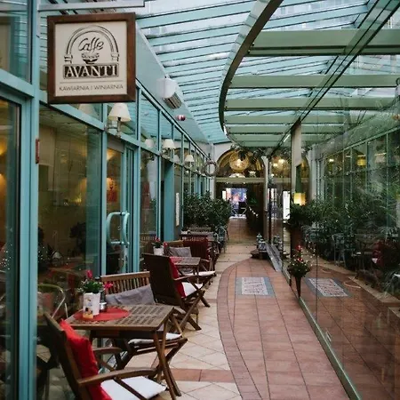 Avanti Palazzo-2